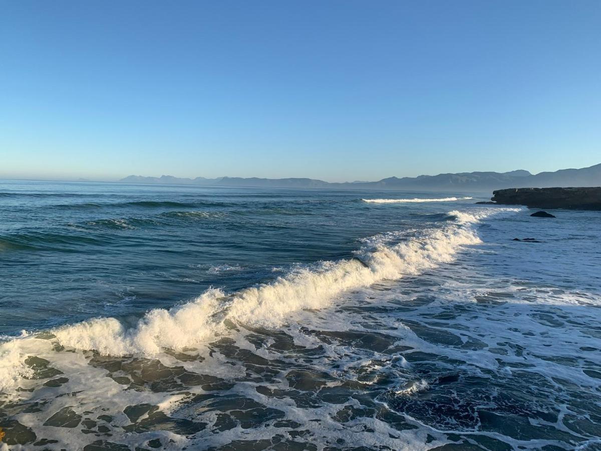 Appartamento Whaletale De Kelders Esterno foto
